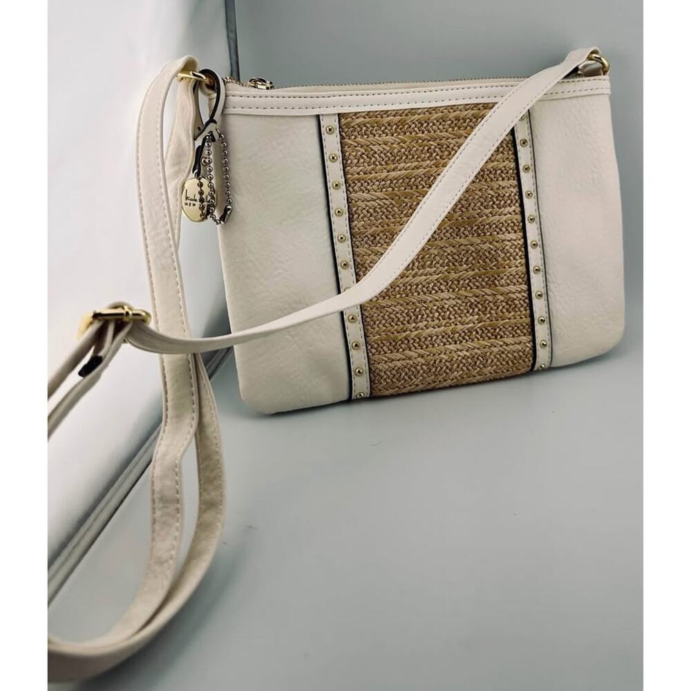 NWOT:‎ Nicole Miller off white purse w/ gold hardware